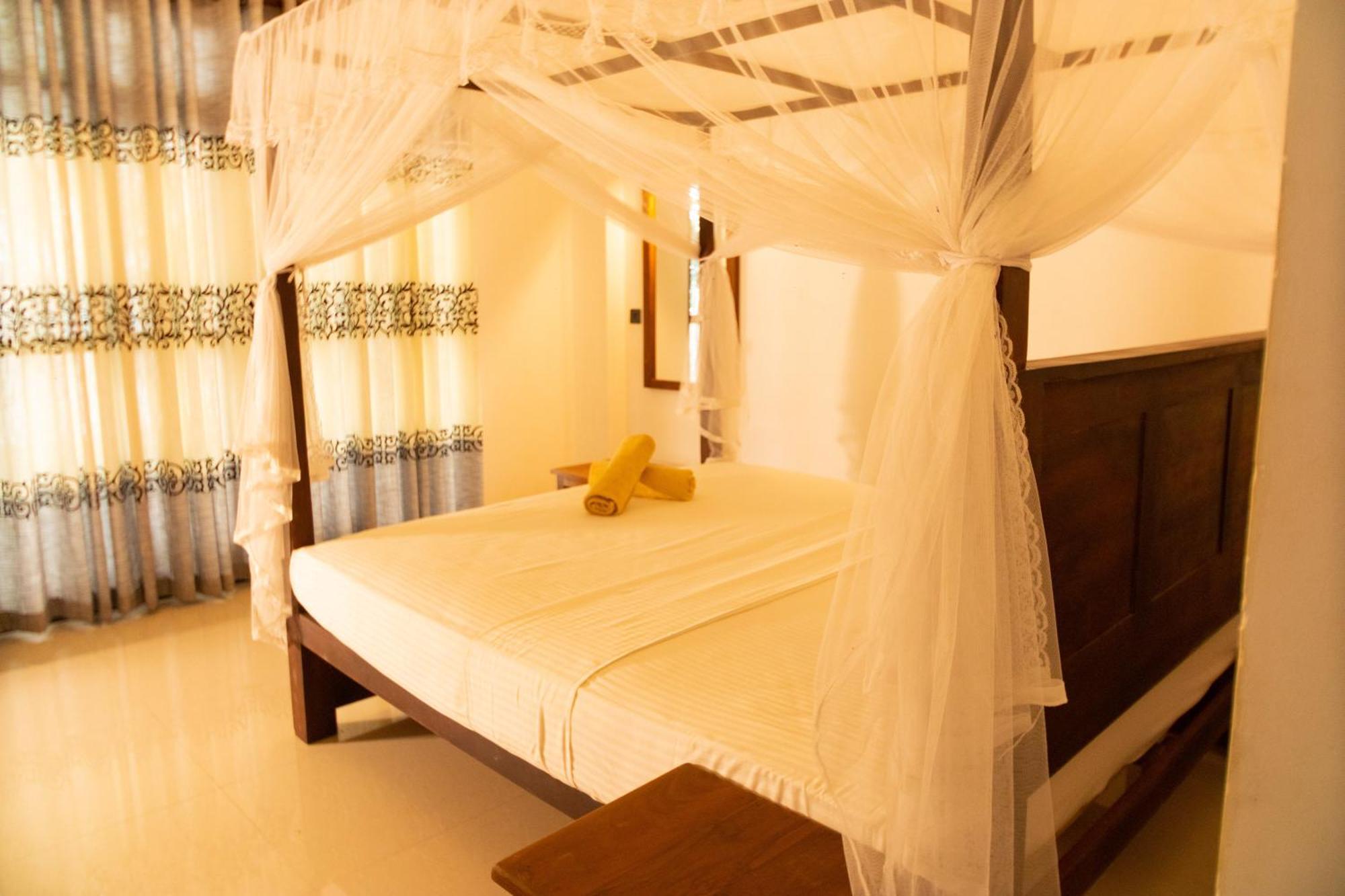 The Green Lagoon Villa 希克杜沃 客房 照片