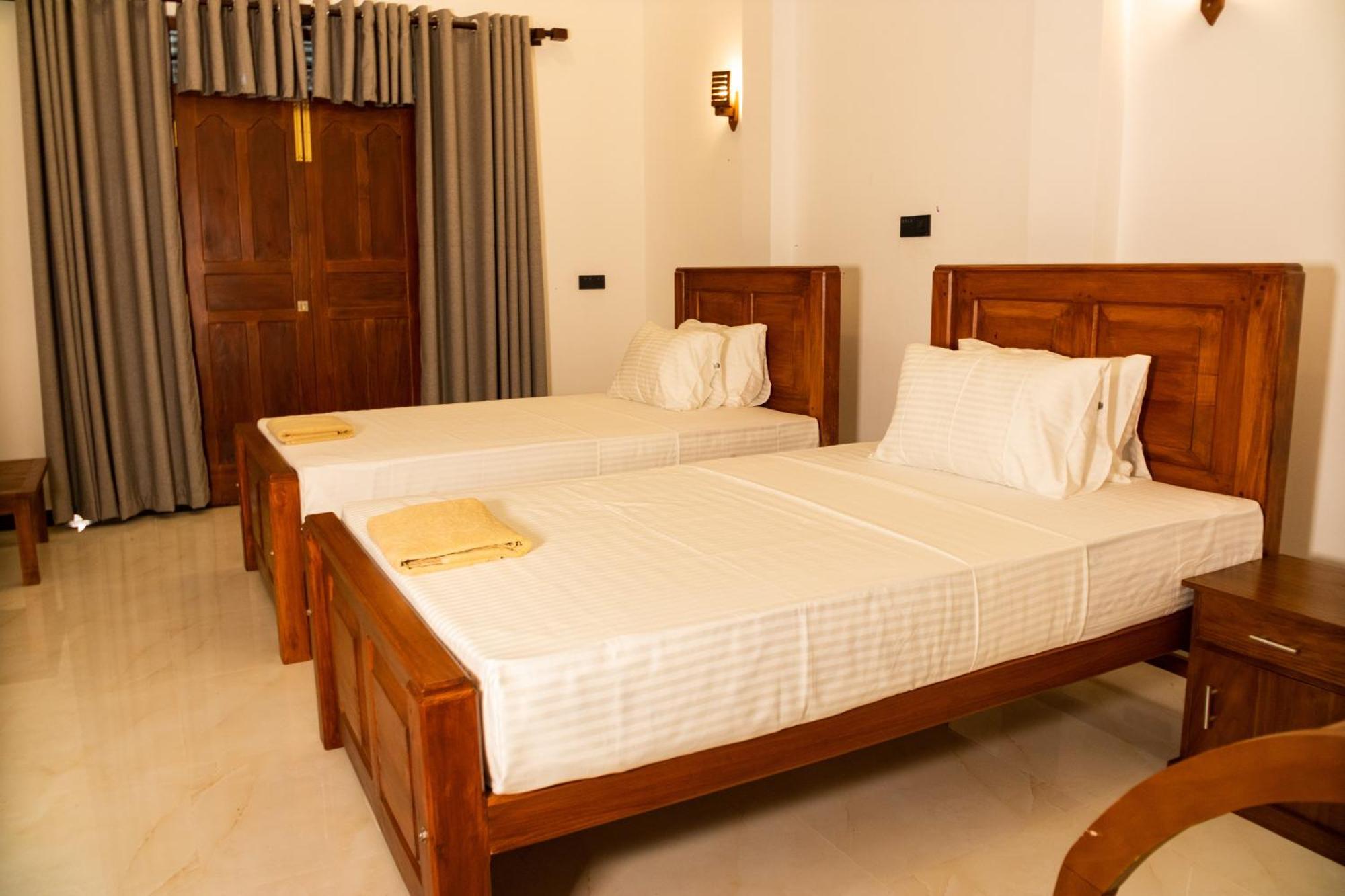 The Green Lagoon Villa 希克杜沃 客房 照片