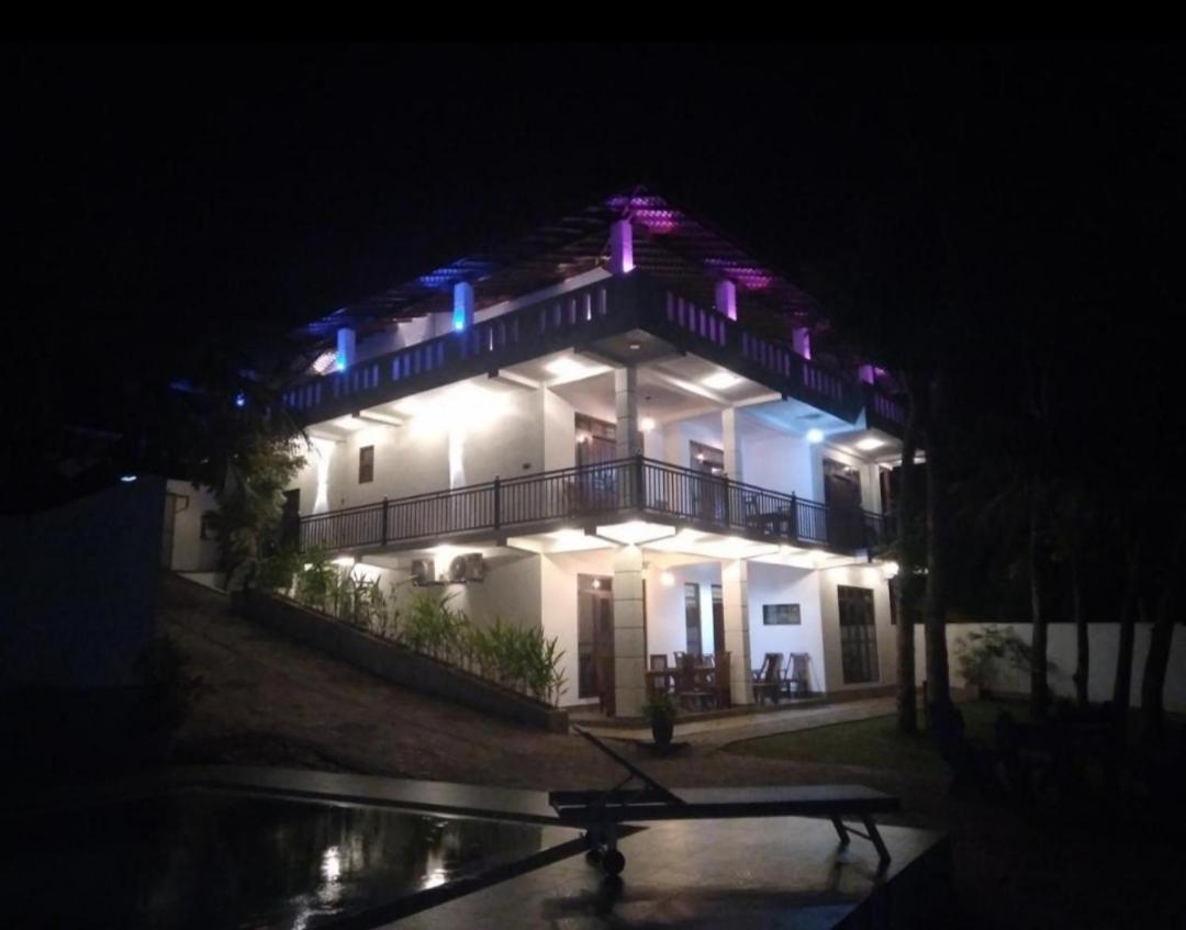 The Green Lagoon Villa 希克杜沃 外观 照片