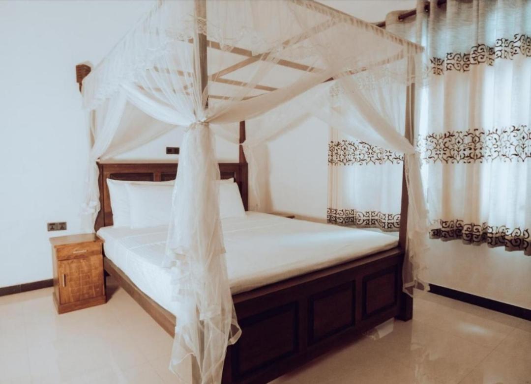 The Green Lagoon Villa 希克杜沃 外观 照片