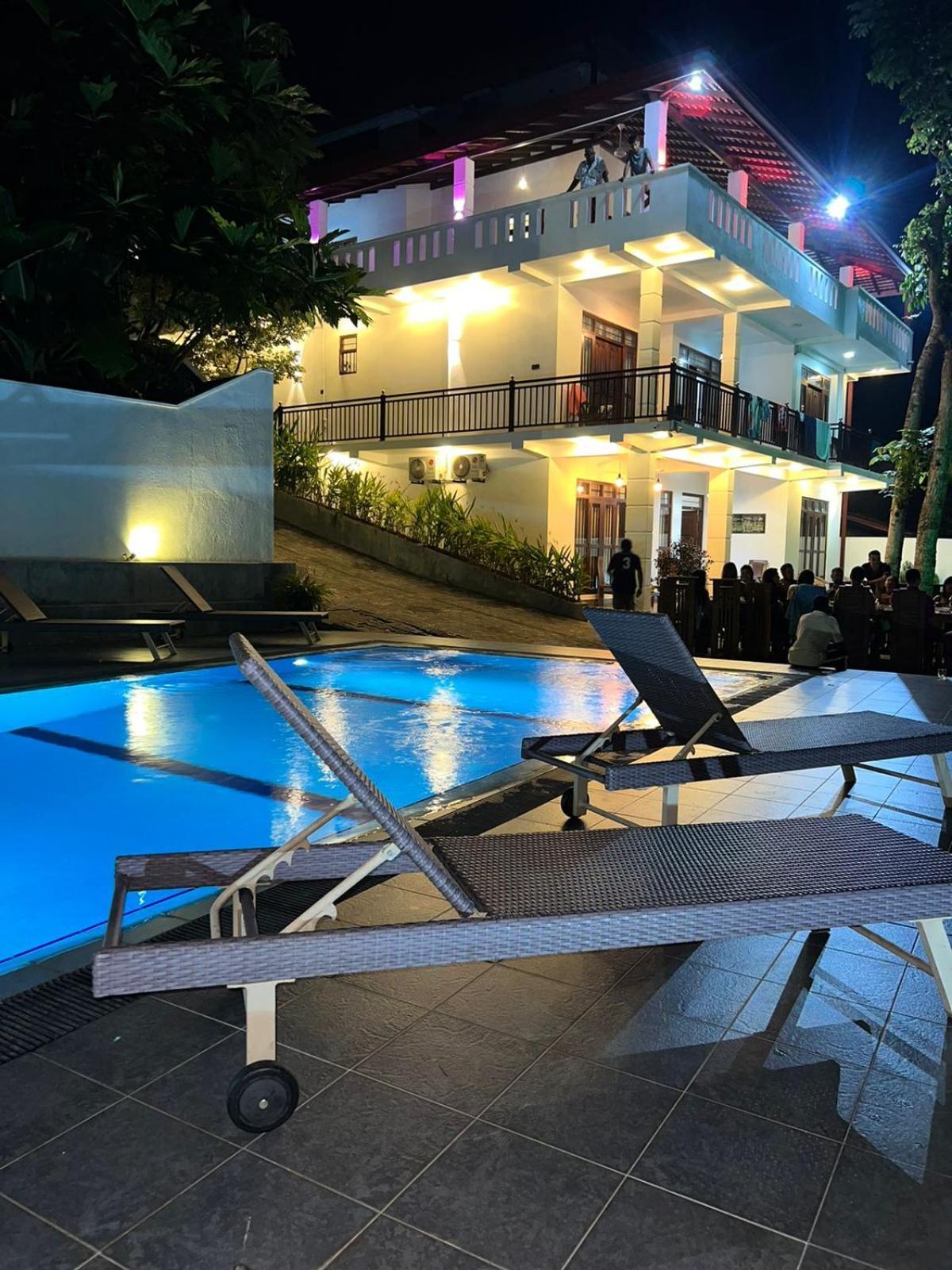 The Green Lagoon Villa 希克杜沃 外观 照片