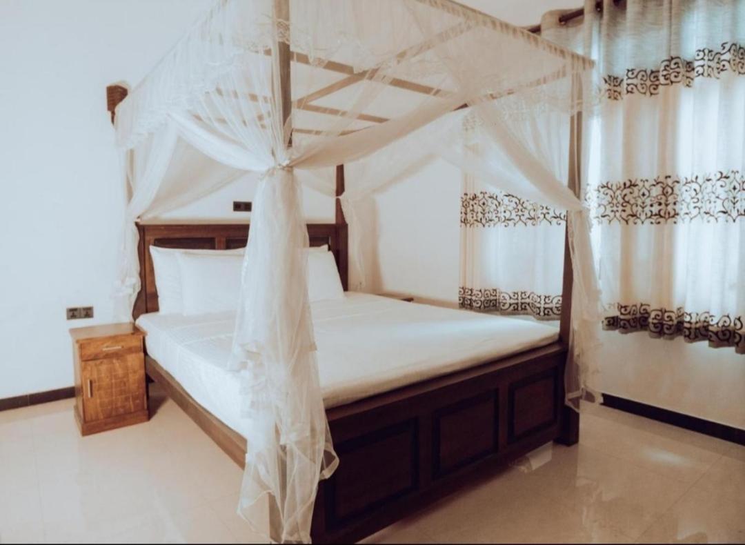 The Green Lagoon Villa 希克杜沃 外观 照片
