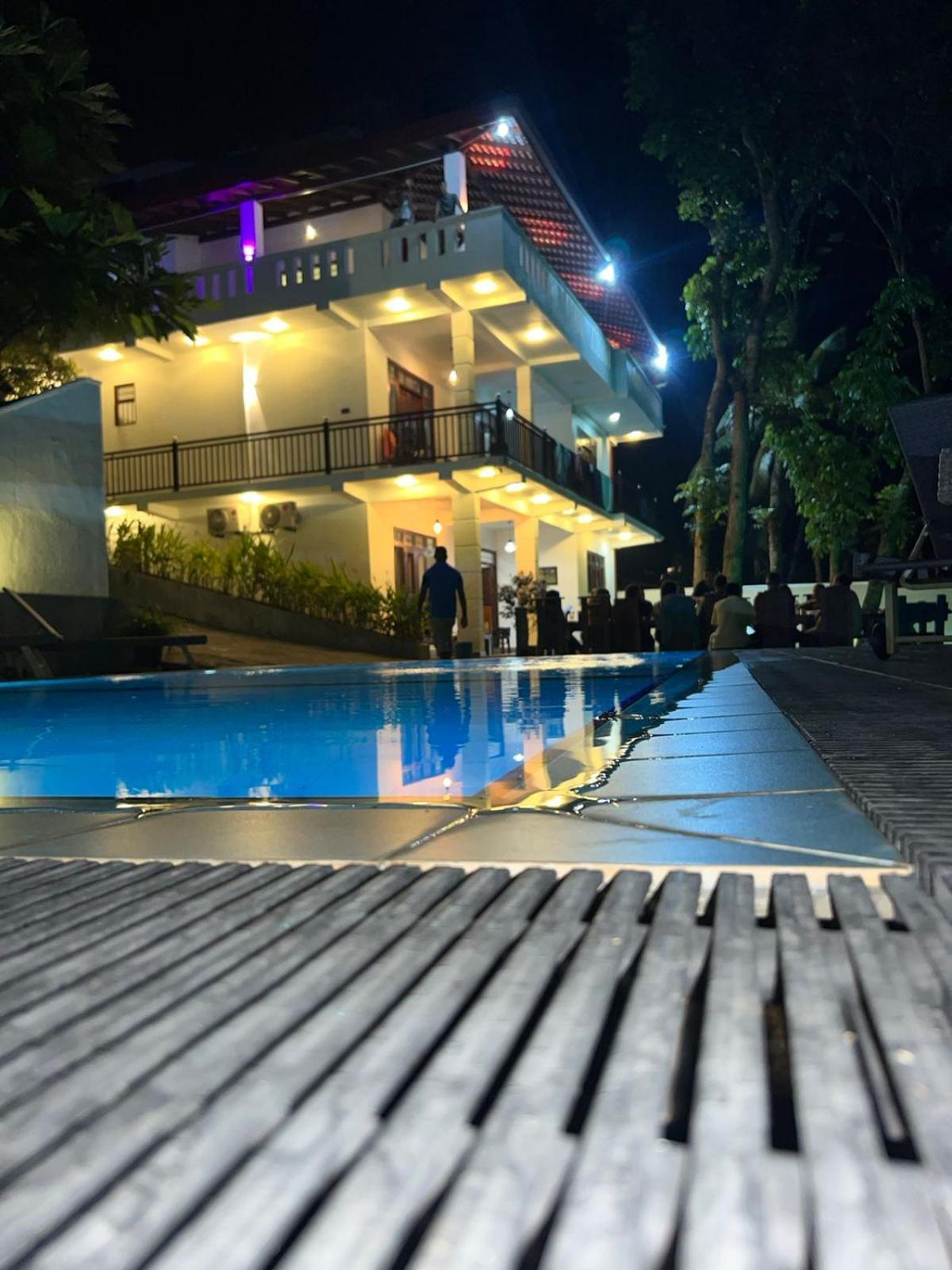 The Green Lagoon Villa 希克杜沃 外观 照片